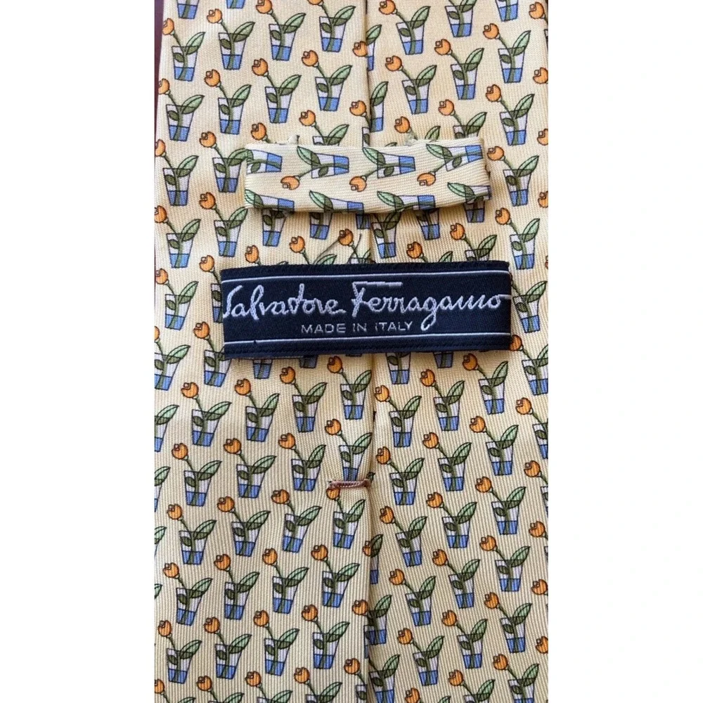 Salvatore Ferragamo Men Silk Tie Yellow Orange Potted Tulip Flower Made in Italy